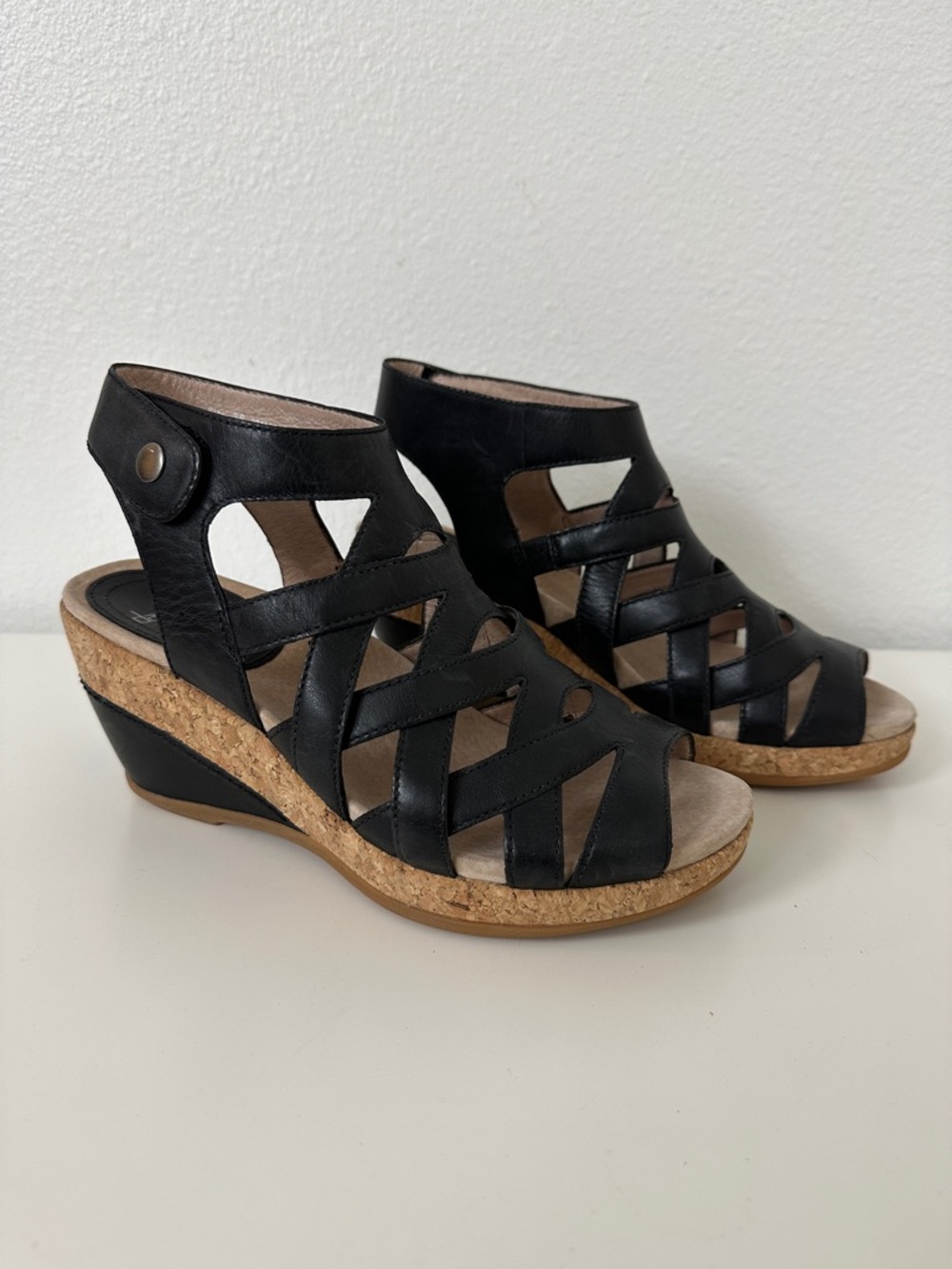 Dansko Cecily Black Cork Wedge Strappy Leather Sandals size 38
